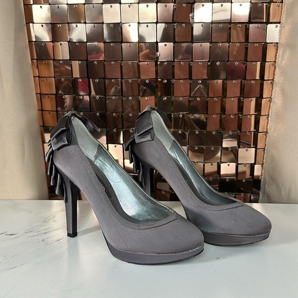 Nina New York Satin Heels Gray Platform Pumps Bow Detail Formal Shoes